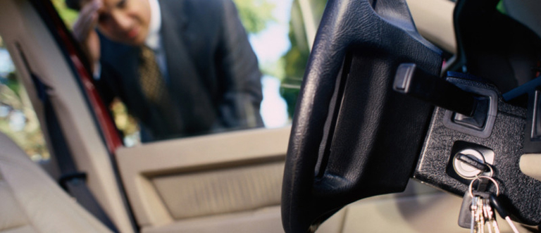 24 hour car locksmith in Lakewood